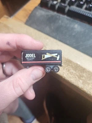 De colección Micro Máquinas Semirremolque Plataforma Grande Jodel Suministros de Construcción Remolque de Repuesto Foto 1 de 4