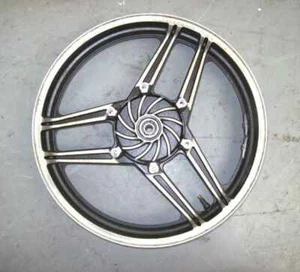 CERCHIO ANTERIORE PER HONDA VF 750 SC DEL 1984 (HO1734) - Picture 1 of 1