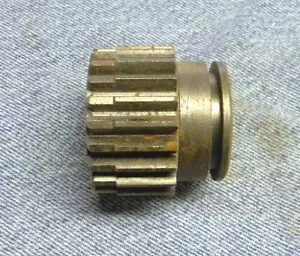 NUEVO DE LOTE ANTIGUO TRIUMPH ESTILO TARDÍO EJE 3A MARCHA 57 3860 1970 UP TR6 T120 T150* - Imagen 1 de 1