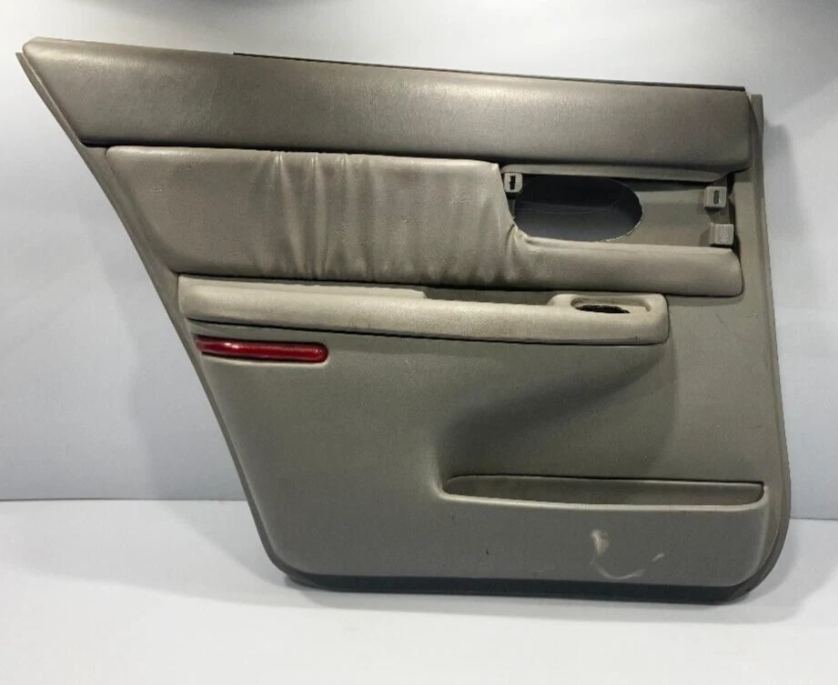 97-05 BUICK CENTURY PAINEL DA PORTA TRASEIRA ESQUERDA ORIGINAL DO FABRICANTE USADO PEÇA GM (DANOS MENORES) - Imagem 1 de 4