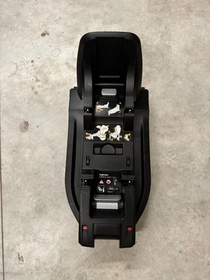 Base isofix darwin i-size inglesina - Изображение 1 из 4