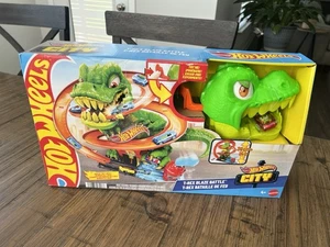 Hot Wheels Toy Car Track Set City T-Rex Blaze Battle Playset New In Box - Picture 1 of 8