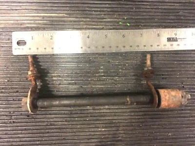 Yamaha MX80 1974 eje trasero, espaciador, ajustadores quizás GT80 Foto 1 de 2