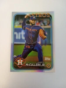Tarjeta Paralela Lance McCullers 2024 Topps Serie 2 RAINBOW FOIL #588 ASTROS - Imagen 1 de 4