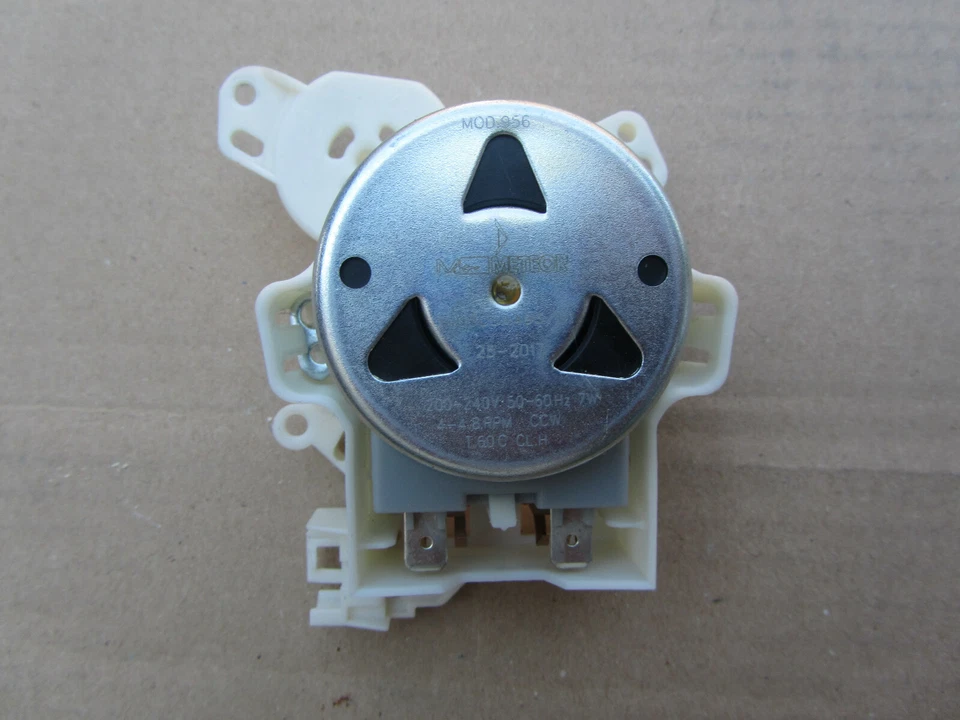 Bosch Spülmaschiene Geschirspüler SMI46KS00E Wasserweiche Motor - Bild 1 von 4