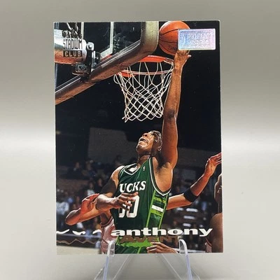 1993-94 Stadium Club First Day Issue #157 Anthony Avent ~ Milwaukee Bucks - Image 1 of 2