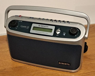 Roberts Gemini 12 RD-12 DAB Digital Portable Radio, Silver & Blue, Mains/Battery - Image 1 of 3