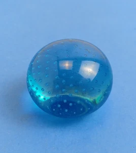 Pisapapeles vintage de vidrio artístico burbuja azul 2,25" - Imagen 1 de 6