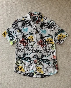 Guess Original Design Shirt Slim Fit Short Sleeve Graphic Print Size Small - Picture 1 of 7