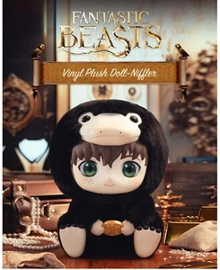 Fantastic Beasts Vinyl Plus Doll Niffler - Picture 1 of 3