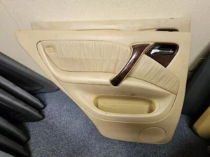 1998-1999-2000 2001 2006 MERCEDES ML320 ML430 W163 LEFT REAR INTERIOR DOOR PANEL - Picture 1 of 2
