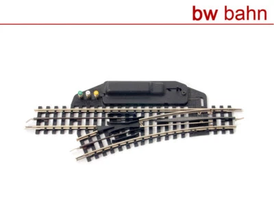 Trix Express H0 4361 elektrische Weiche links, R1 24° / 30°, 183,5 - gebraucht - Bild 1 von 2