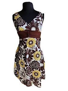 B. SMART  Women's Sleeveless Floral V-Neck Empire Spring Summer Dress Size 8 - Picture 1 of 14
