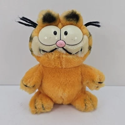 Garfield Mini Plush Sitting 6" - Dakin Co. - Stuffed Animal - Vintage 1981 - Image 1 of 4