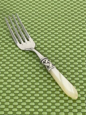 Vietri Aladdin 辉煌象牙色不锈钢餐叉古董格子餐具 — 第 1/4 张图片