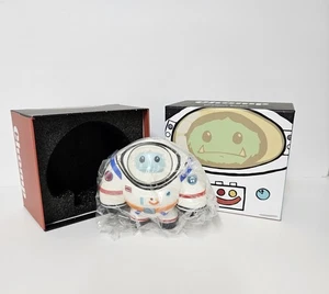 Astronaut Chomp vinyl figure from Abominable Toys Limited Edition New - Picture 1 of 3