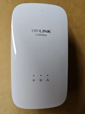 TP-Link TL-PA8010P Gigabit Passthrough Powerline Adapter Single AV1300 Mbps - Image 1 of 3