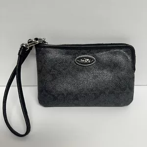 COACH PEBBLED LEATHER CORNER ZIPPER WRISTLET WALLET NAVY BLUE LOGO F1461 - Picture 1 of 4