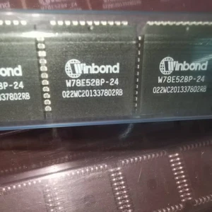 New W78E52BP-24 8-Bit Microcontroller PLCC44 X 1pc - Picture 1 of 1