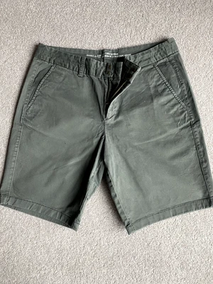 Womens Khakis by Gap olive green shorts, size 12 good condition - Image 1 of 3