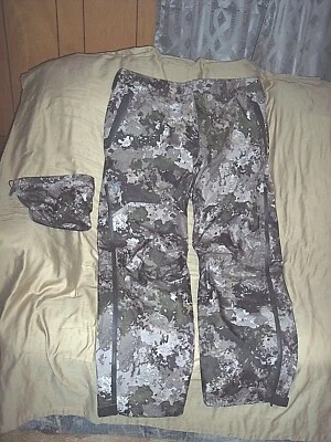 Mens Large Goretex Pants 38 Camo Pants Instinct Hunting Pants Camo Fishing Pants - Image 1 of 4