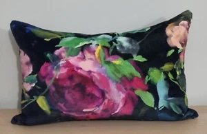 Designers Guild Gertrude Rose Fuchsia Cushion Cover 30x50 cm - Picture 1 of 3