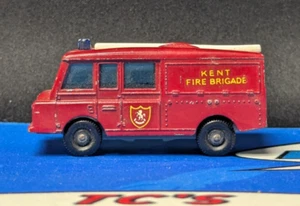 Matchbox Lesney - Land Rover Fire Truck - Kent Fire Brigade No. 57 - Picture 1 of 5