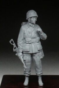 1/35 Resin Figure Model Kit US Soldier Paratrooper WW2 Army WWII War Unpainted