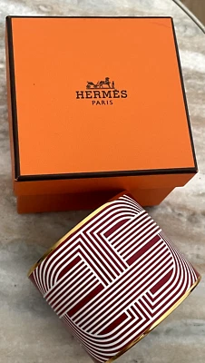 Brazalete HERMES Extra Ancho Esmalte Rojo y Blanco Abstracto Con Caja Foto 1 de 4