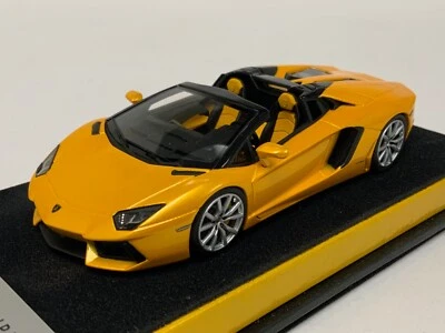 1/43 Looksmart Lamborghini Aventador LP 700-4 Roadster in Orion Yellow  LS413E - Image 1 of 4