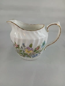 Aynsley Wild Tudor Cream Jug Fine Bone China 1st Quality Vintage British - Picture 1 of 10