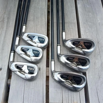 Ferro da stiro XXIO XXIO 5a generazione #5-9,Pw (6Clubs)/carbonio originale/Flex:Regolare - Immagine 1 di 4