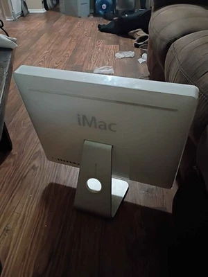 Apple iMac A1224 20" Desktop Computer - Image 1 of 3