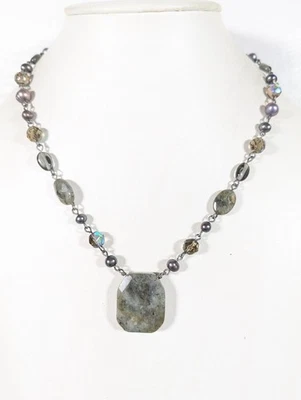Lia Sophia Jardin Labradorite Stone Pendant Necklace Gray Pearl Beads 20 in - Image 1 of 4