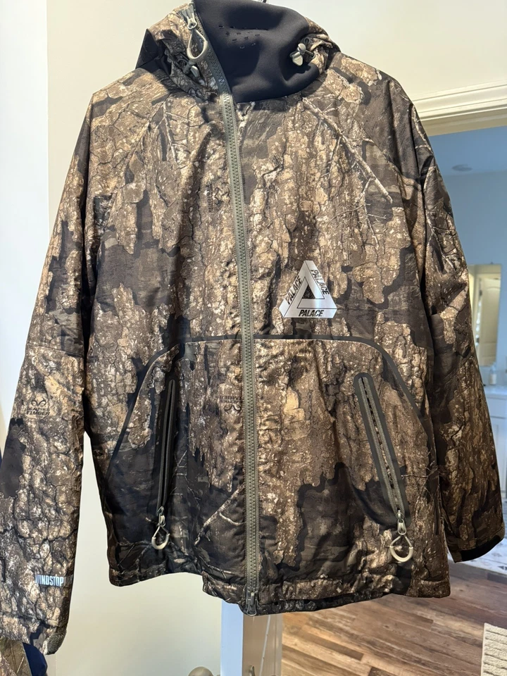 Palace GORE-TEX Windstopper Mask Jacket Realtree Madeira Novo com etiquetas Tamanho Médio - Imagem 1 de 4