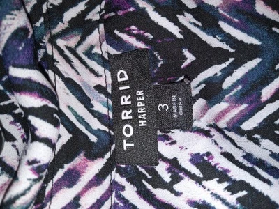 Túnica floral multicolor Chicwe. Talla 2X. Usado en excelente estado.  Foto 1 de 4