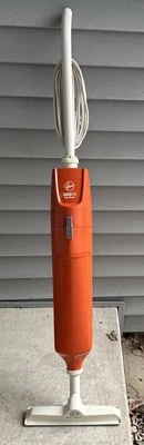 Aspiradora escoba MCM Hoover Quik naranja mandarina funciona muy bien Foto 1 de 4