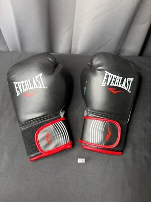 Everlast Core Boxing Gloves Red & Black 14 Oz - Image 1 of 4