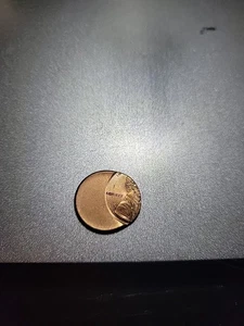 Lincoln Memorial Cent Struck 65% Off Center. - Picture 1 of 2