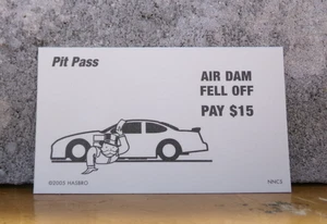 MONOPOLY NASCAR NEXTEL CUP SERIES PIT PASS TARJETA AIR DAM SE CAYÓ PAGAR $15 - Imagen 1 de 2