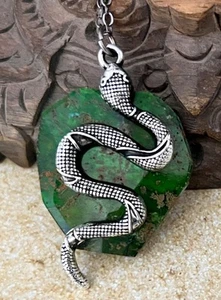 Green Jasper Necklace Gemstone Pendulum Pendant Winding Snake Centerpiece - Picture 1 of 5