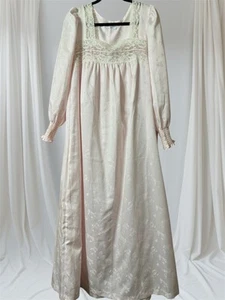 VTG Lily Of France Pink Nightgown Women’s Size Medium Long Sleeve Union Made - Picture 1 of 24