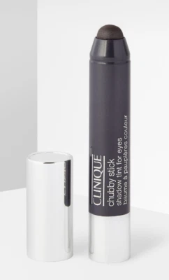 Tinte de sombra Clinique Chubby Stick para ojos 08 CARBÓN CURVILÍNEO nuevo en caja Foto 1 de 3