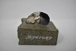 Maßgefertigter Bideford Felsen mit Auster und Silber Statue 4,5 cm x 5,5 cm x 6 cm - Bild 1 von 8