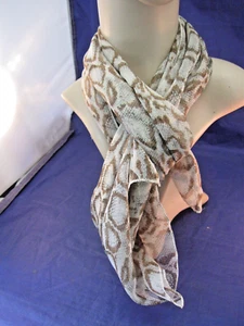 DAMEN TRANSPARENTER SCHAL - LANG UND SCHMAL - HELLBRAUN UND BEIGE FARBEN - POLYESTER - Bild 1 von 4