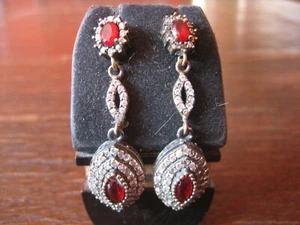 Kronjuwelen gesucht ? elegante rubin Zirkonia Ohrringe Hänger 925er Silber - Bild 1 von 3