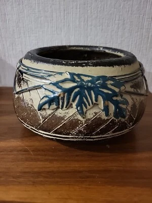 Alte  Pflanzen-topf übertopf Maße 9× 16 Cm Mit Schöne Muster Mit Metall Dekor  - Bild 1 von 4