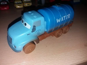 Disney Pixar Cars Mr Drippy der Wassertanker 1:43 Mattel Kunststoff - Bild 1 von 5