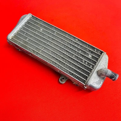 RADIADOR IZQUIERDO KTM 450 LADO SIN RELLENO ORIGINAL OEM KTM 450 XCF SXF EXC 2007-2012 Foto 1 de 4