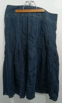 Liz Claiborne Denim Blue Jean Pleated Flared Skirt Sz 12 Side 1/4 Zip, Classic - Image 1 of 4